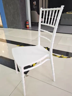 Современный штабелируемый белый пластиковый обеденный стул для дома, гостиницы, ресторана, бара, офиса